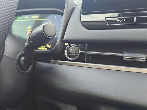 New 2026 Mitsubishi Outlander SEL image 22