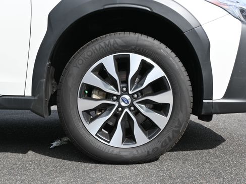 Certified 2025 Subaru Outback Limited XT image 12