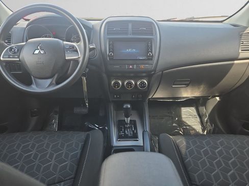 Used 2022 Mitsubishi Outlander Sport ES AWD/4WD image 11