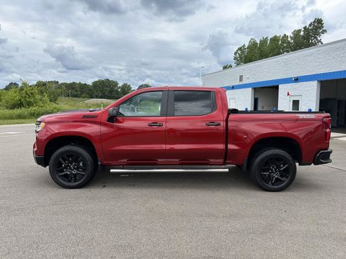 Used 2024 Chevrolet Silverado 1500 LT Trail Boss w/ Protection Package AWD/4WD image 4