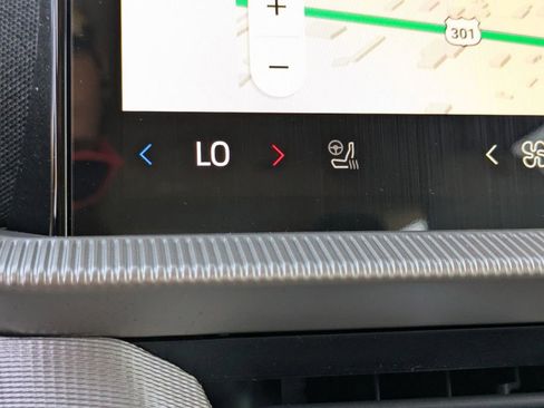 New 2026 Ford Explorer Active w/ Active Comfort Package image 25