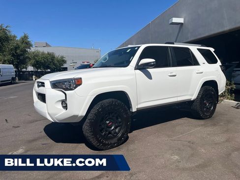 Used 2023 Toyota 4Runner SR5 Premium w/ SR5 Premium Package AWD/4WD image 1