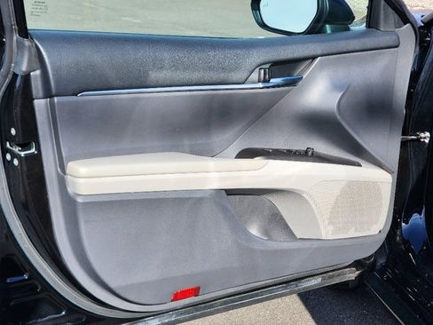 Used 2023 Toyota Camry LE image 19