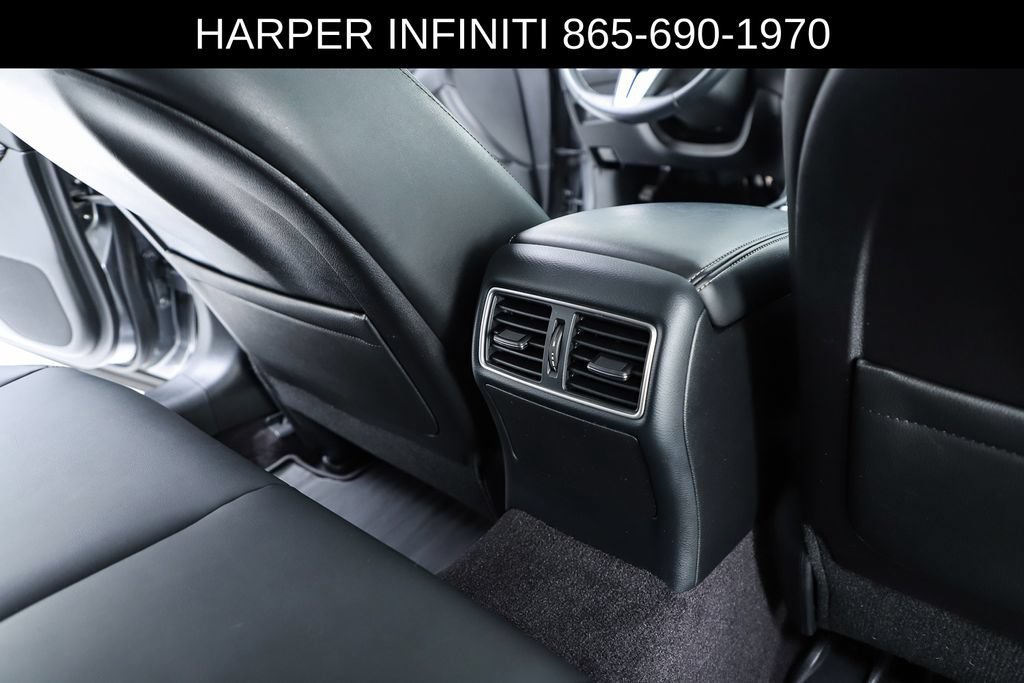Used 2019 INFINITI Q50 Luxe w/ Essential Package (3.0T Luxe) AWD/4WD image 38