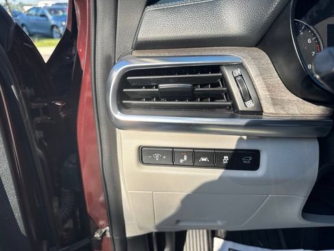 Used 2022 Kia Telluride EX w/ EX Premium Package FWD image 12