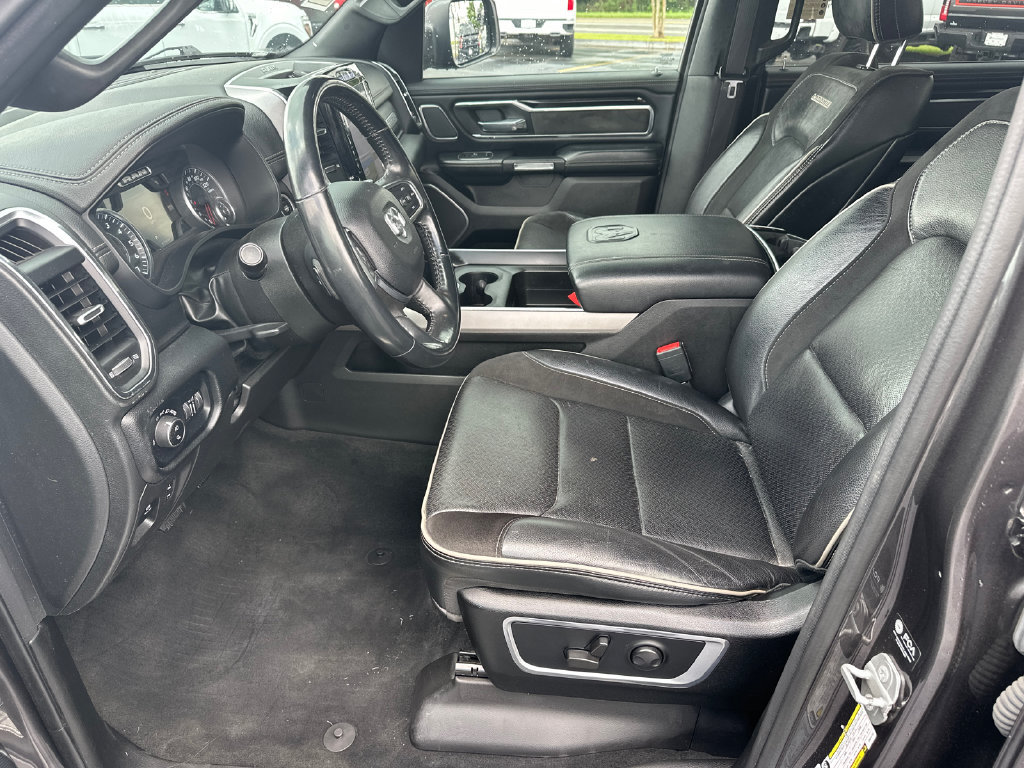 Used 2022 RAM 1500 Laramie AWD/4WD image 9