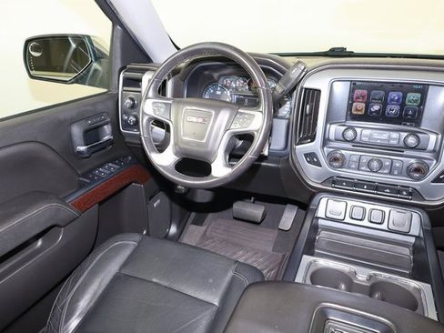 Used 2018 GMC Sierra 1500 SLT w/ SLT Premium Package image 9