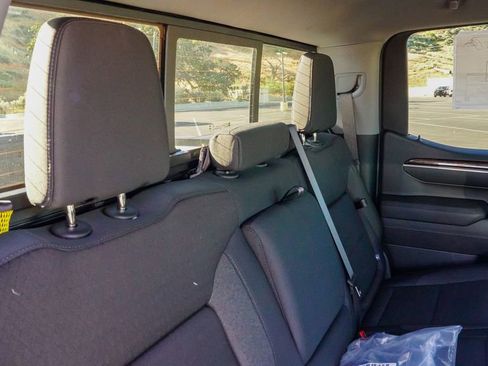 New 2026 GMC Sierra 1500 Elevation image 12