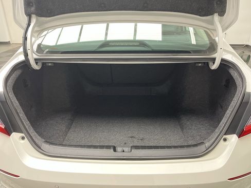 Used 2020 Honda Accord Touring image 31