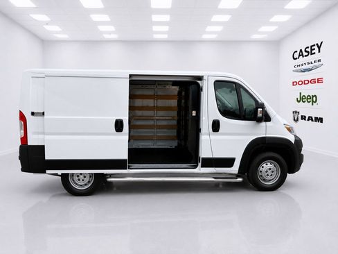 Used 2025 RAM ProMaster 2500 w/ U-Haul Equipment Group FWD image 11