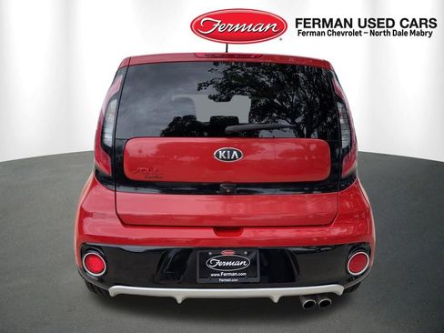 Used 2017 Kia Soul ! w/ Tech Package FWD image 10