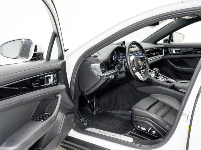 Used 2019 Porsche Panamera 4 AWD/4WD image 7
