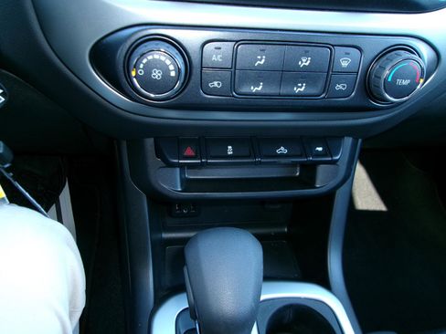 Certified 2022 Chevrolet Colorado LT image 17