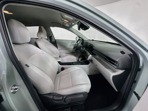 Used 2025 Hyundai Kona SEL FWD image 30