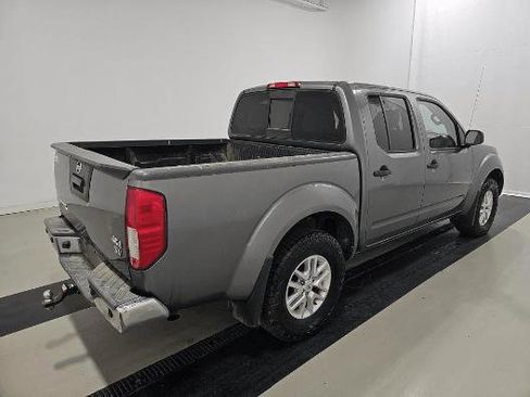 Used 2018 Nissan Frontier SV image 21