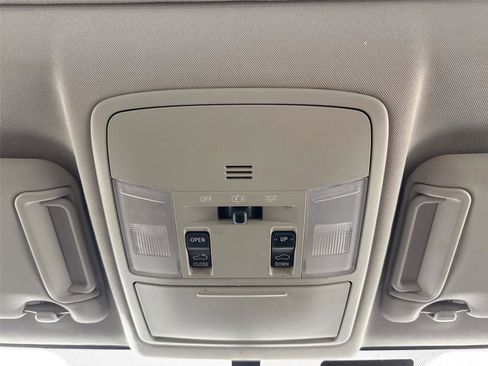 Used 2016 Toyota RAV4 XLE image 21