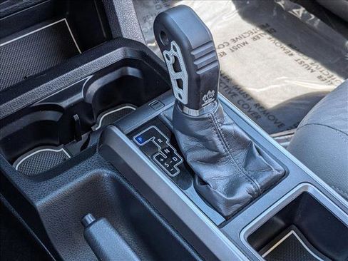 Used 2023 Toyota Tacoma SR5 AWD/4WD image 9