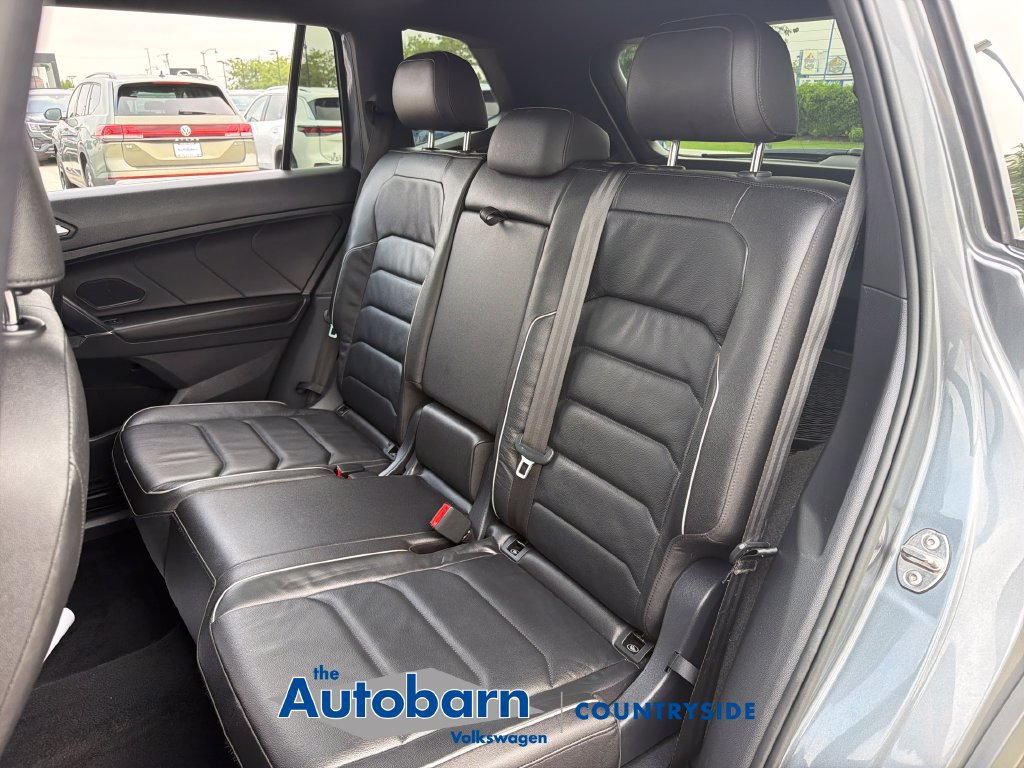 Used 2020 Volkswagen Tiguan SEL Premium R-Line AWD/4WD image 24