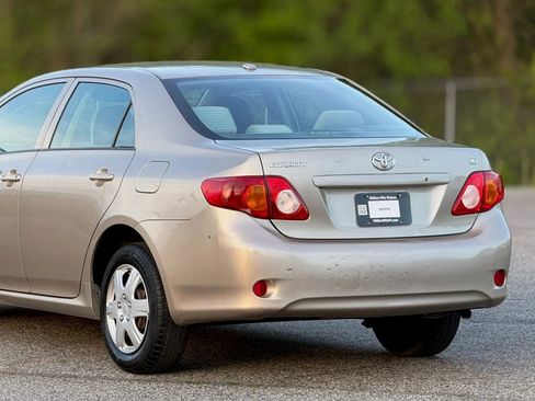 Used 2009 Toyota Corolla LE image 16