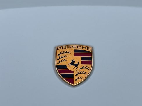 Certified 2025 Porsche Macan image 27