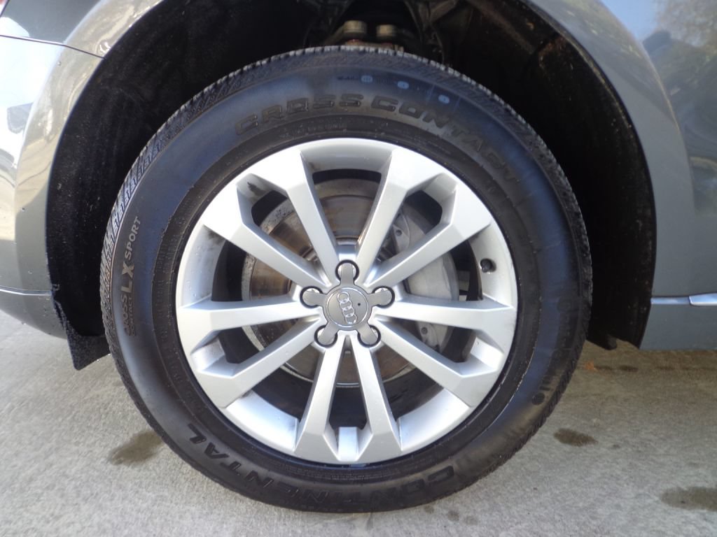 Used 2015 Audi Q5 2.0T Premium Plus w/ Technology Package AWD/4WD image 8
