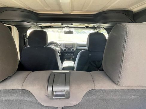 Used 2017 Jeep Wrangler Sport w/ Quick Order Package 24S AWD/4WD image 16