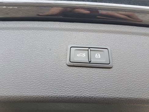 Used 2023 Audi Q5 2.0T Premium Plus w/ Premium Plus Package image 7