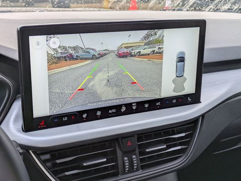 Certified 2025 Ford Escape Platinum image 24