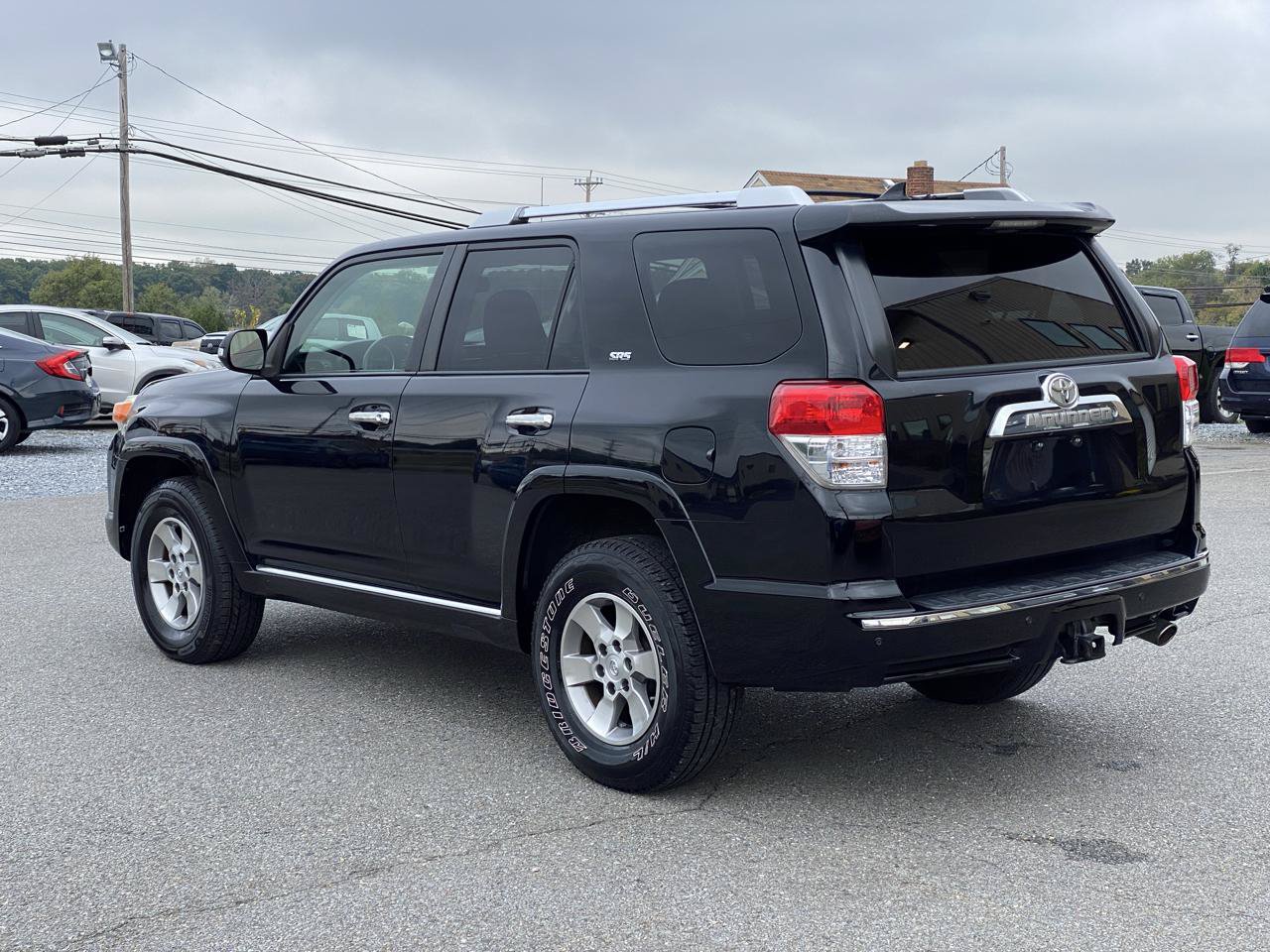 Used 2010 Toyota 4Runner SR5 AWD/4WD image 2