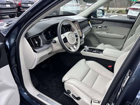 New 2026 Volvo XC90 B6 Ultra w/ Protection Package Premier image 24
