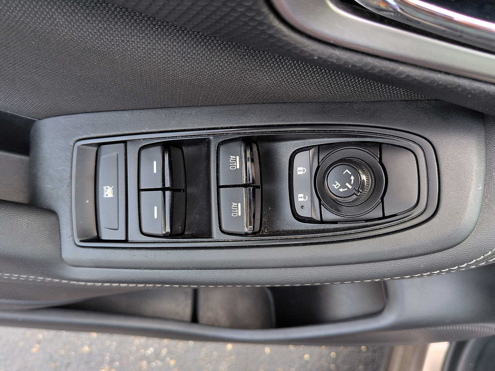 Used 2023 Subaru Forester Premium AWD/4WD image 14