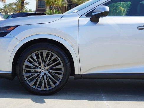 Certified 2023 Lexus RX 350 FWD w/ Accessory Package (K3) image 10