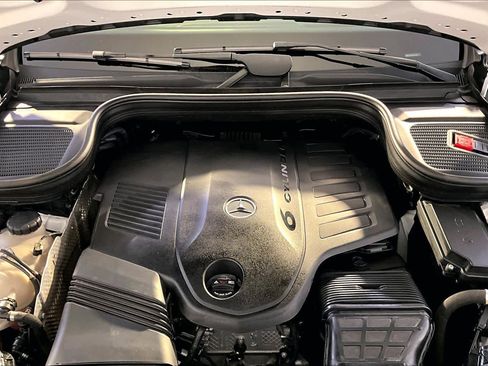Used 2022 Mercedes-Benz GLS 450 4MATIC image 30