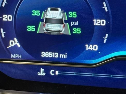 Used 2023 Chevrolet Tahoe High Country image 7