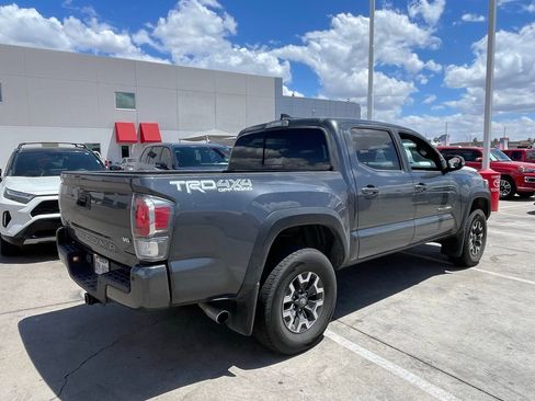 Used 2023 Toyota Tacoma TRD Off-Road w/ Technology Package AWD/4WD image 3