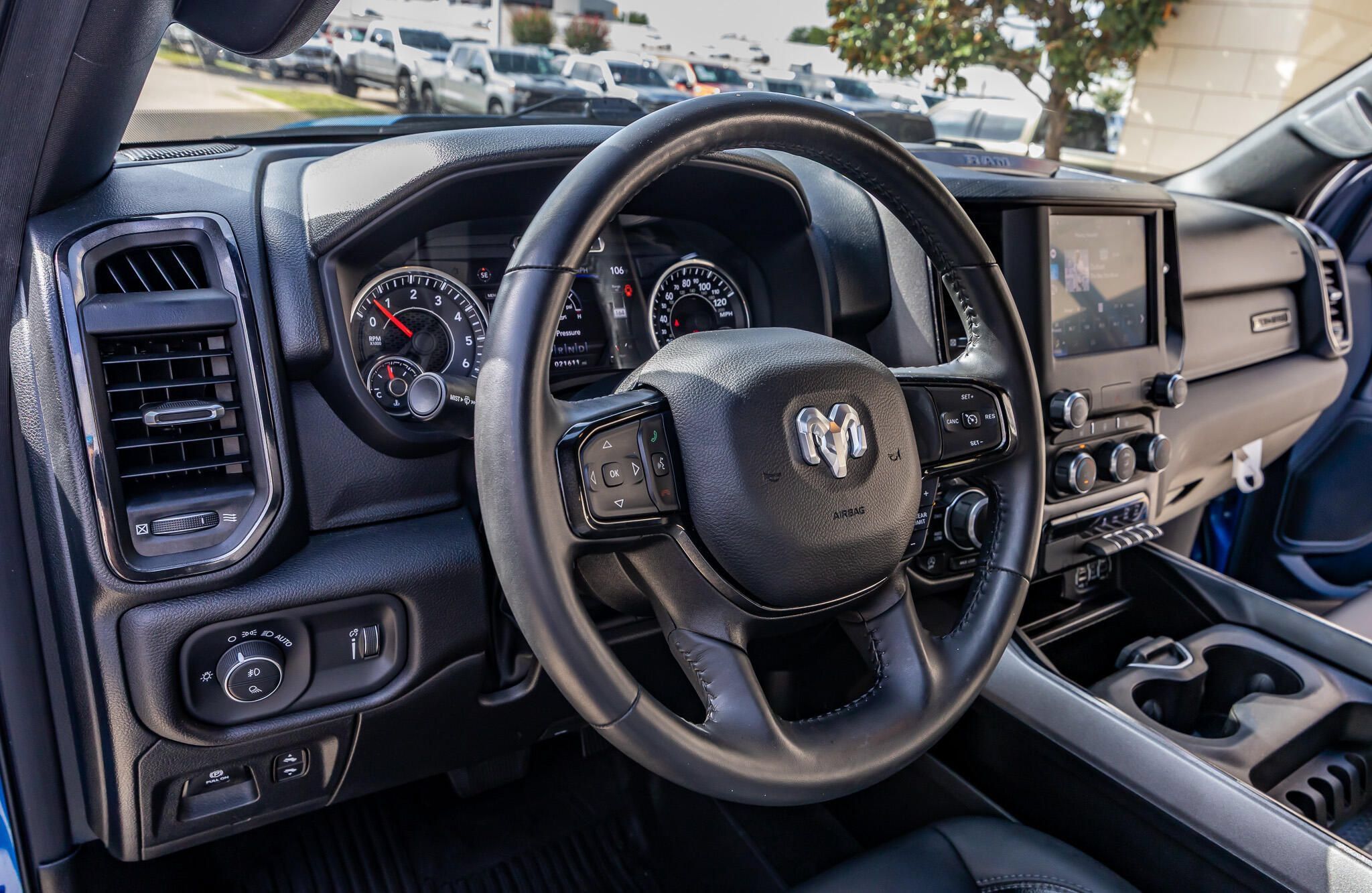 Used 2023 RAM 1500 Big Horn AWD/4WD image 17