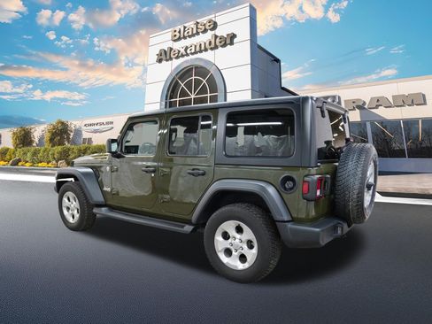 Used 2021 Jeep Wrangler Unlimited Sport AWD/4WD image 9