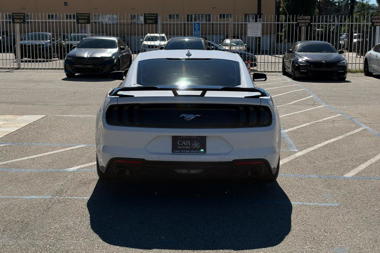 Used 2021 Ford Mustang Premium RWD image 7