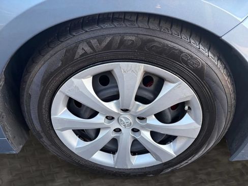 Used 2022 Toyota Corolla LE FWD image 35