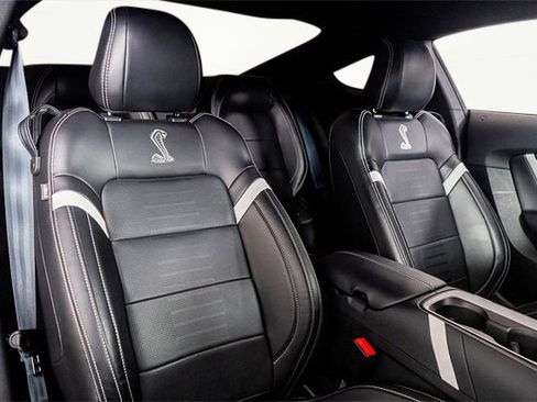 Used 2020 Ford Mustang Shelby GT500 w/ Technology Package image 41