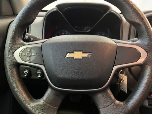 Used 2017 Chevrolet Colorado W/T w/ WT Convenience Package AWD/4WD image 19