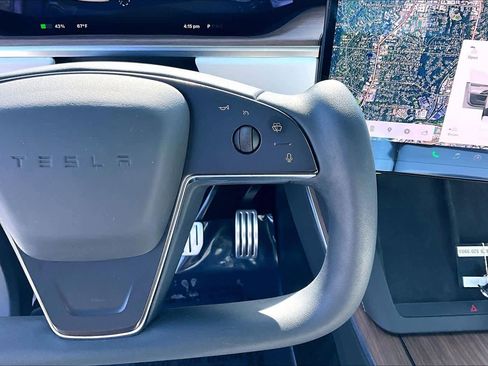 Used 2022 Tesla Model X image 22