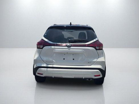 Used 2024 Nissan Kicks SV FWD image 6