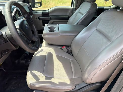 Used 2017 Ford F150 XL w/ XL Power Equipment Group AWD/4WD image 9