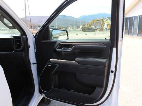 Used 2025 GMC Sierra 1500 Elevation w/ Preferred Package image 52