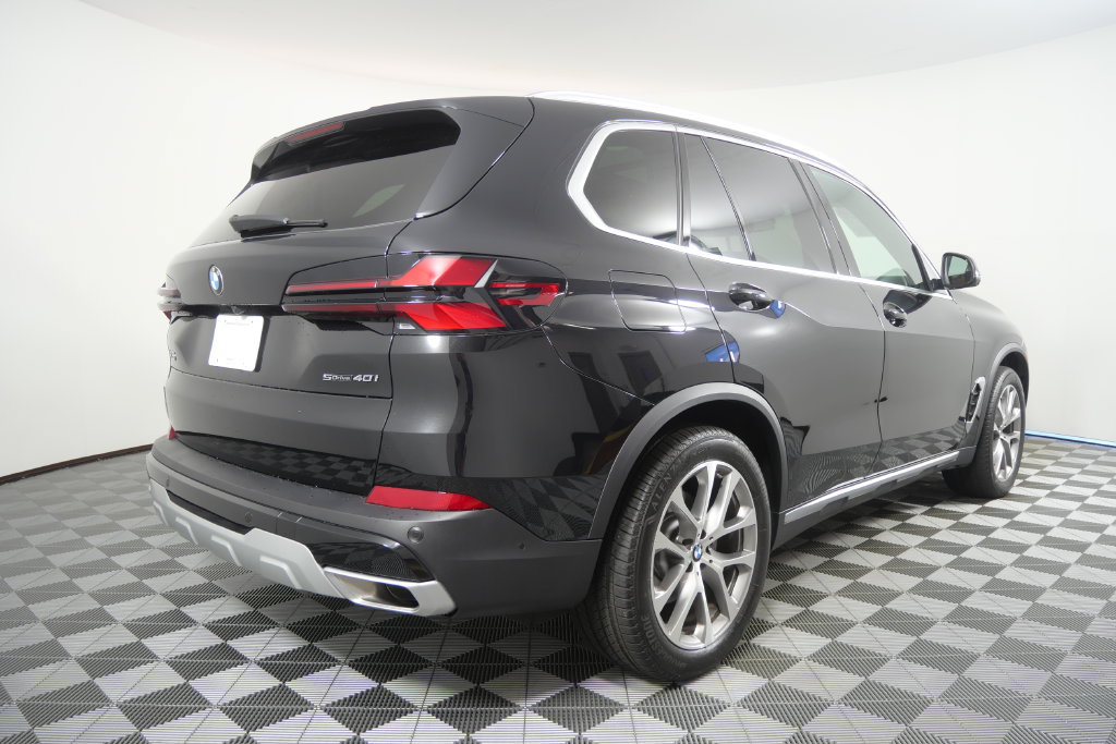 Certified 2026 BMW X5 sDrive40i RWD image 4