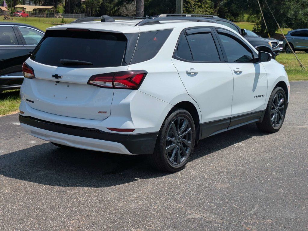Used 2024 Chevrolet Equinox RS FWD image 6