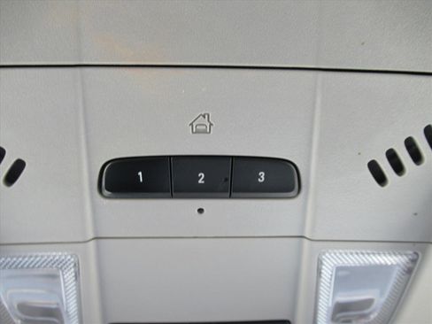 Used 2024 GMC Terrain SLT w/ Tech Package image 26