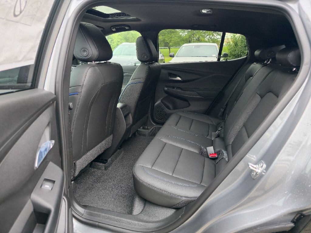 New 2026 Buick Envista Sport Touring w/ Convenience I Package FWD image 24