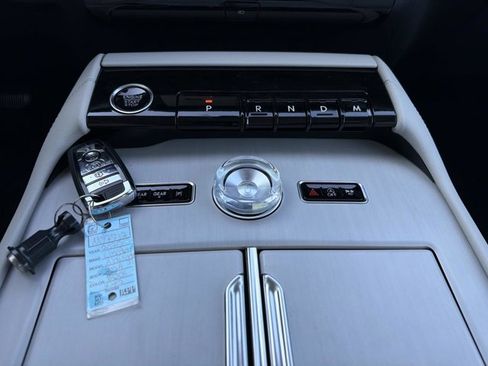 New 2026 Lincoln Navigator L Reserve AWD/4WD image 29